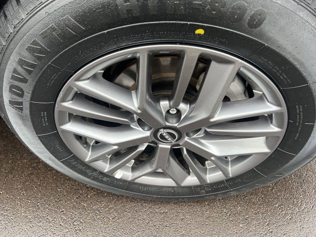 Certified 2024 Nissan Rogue S image 42