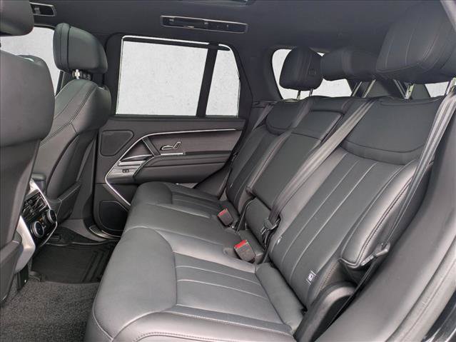 Certified 2025 Land Rover Range Rover SE AWD/4WD image 21