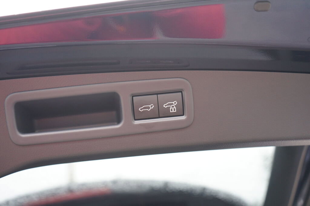 Used 2025 Lexus RX 450h 450h+ Luxury image 11