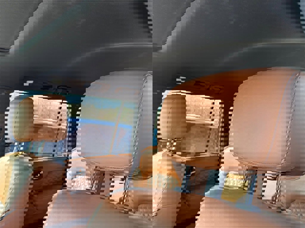 Used 2023 INFINITI QX80 Sensory w/ All-Season Package image 15