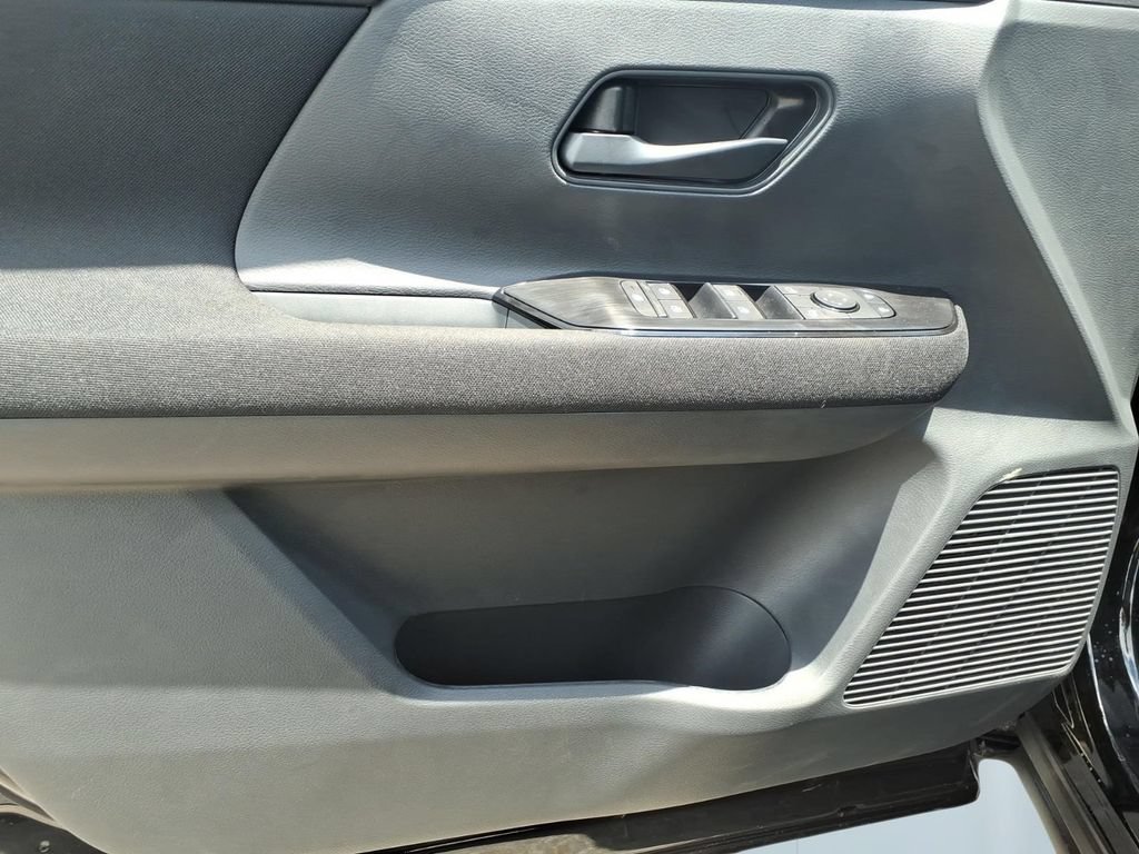 New 2026 Nissan Kicks S FWD image 13