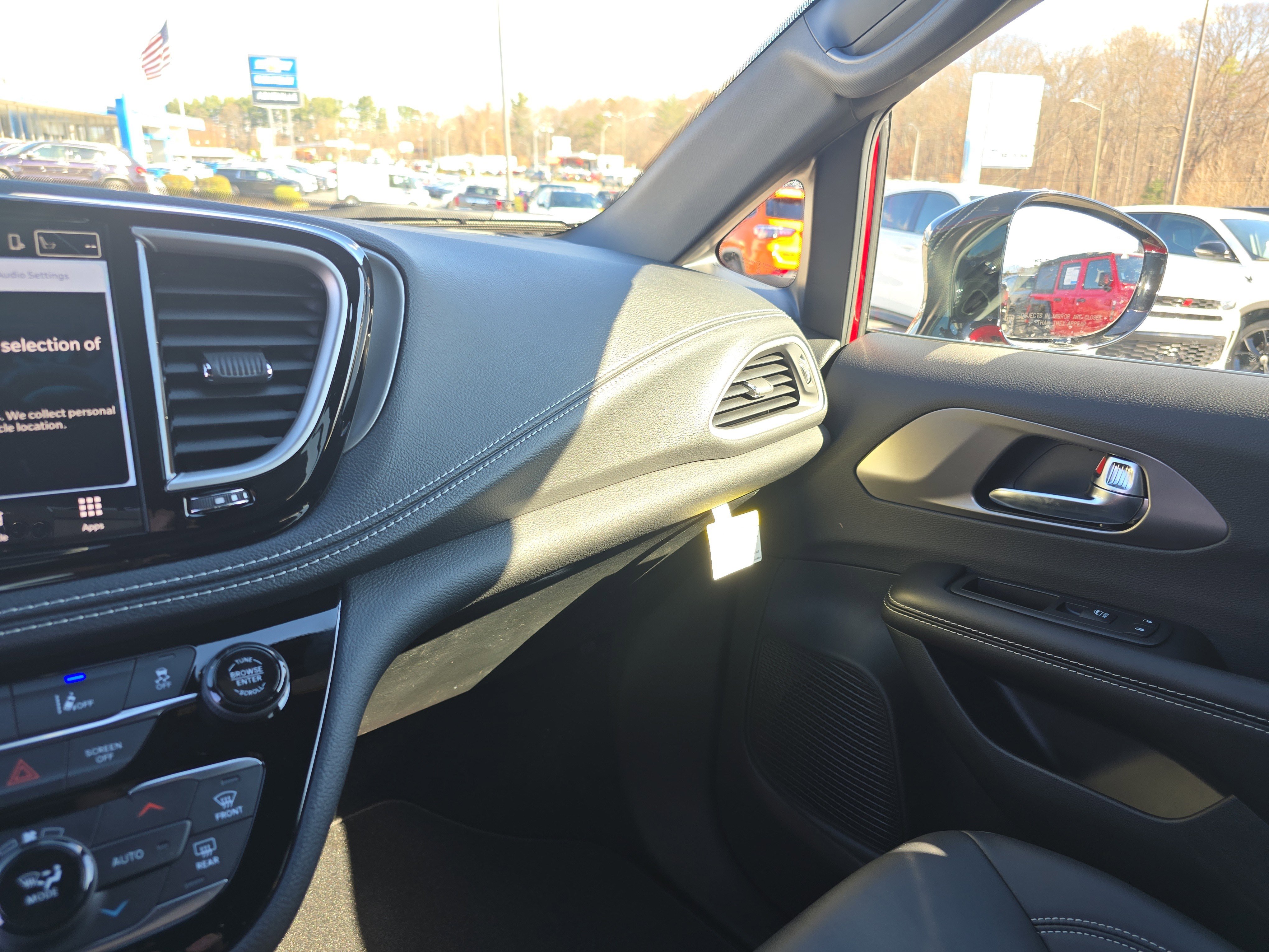 New 2026 Chrysler Pacifica Select image 25