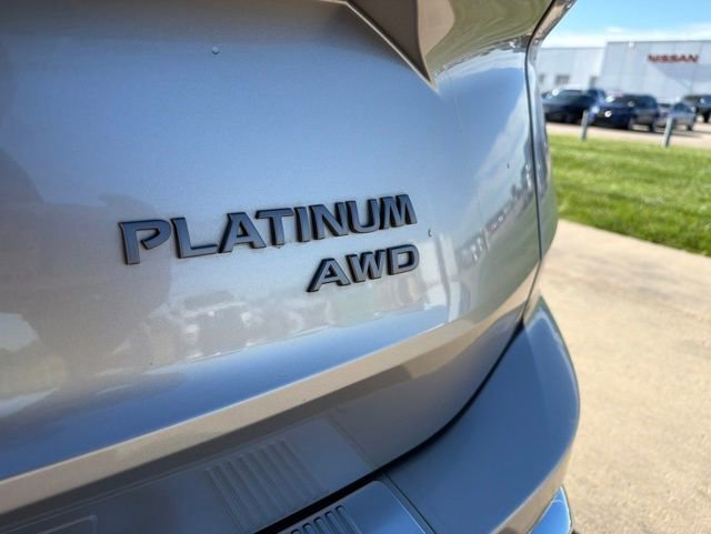 Used 2025 Nissan Rogue Platinum AWD/4WD image 9