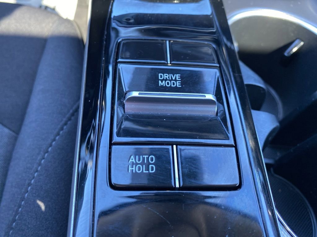 Certified 2023 Hyundai Sonata SEL w/ Convenience Package FWD image 22