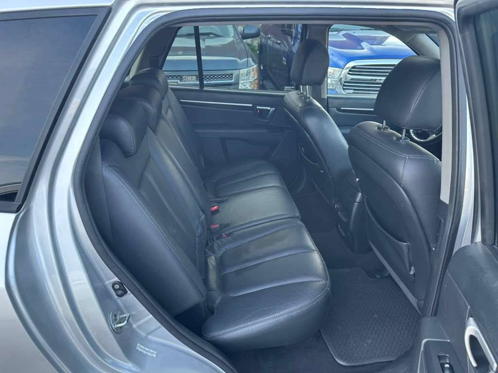Used 2009 Hyundai Santa Fe SE AWD/4WD image 23