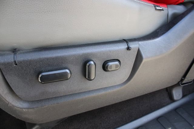 Used 2011 Ford F350 Lariat w/ Lariat Interior Pkg image 3