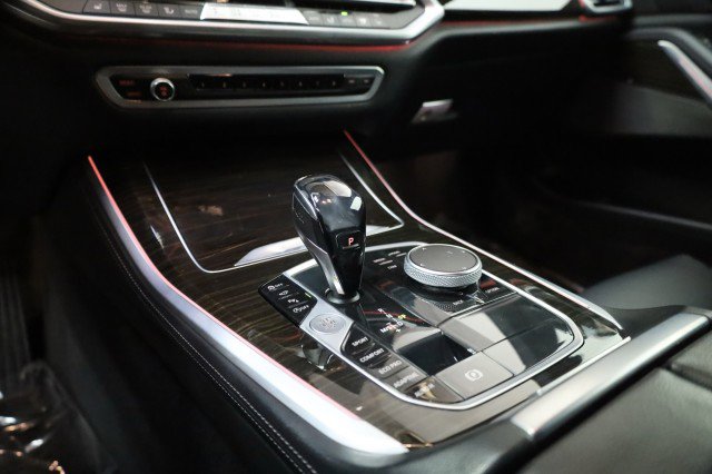Used 2020 BMW X5 sDrive40i w/ Premium Package image 16