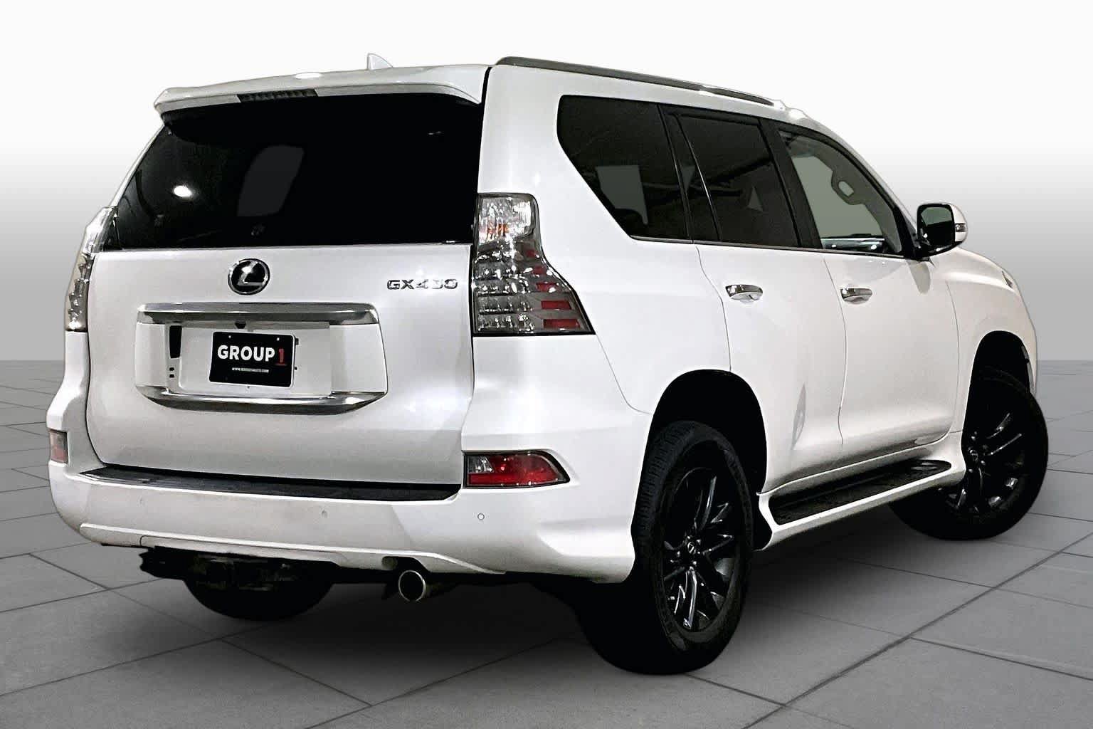 Used 2020 Lexus GX 460 Premium w/ Premium Package AWD/4WD image 12