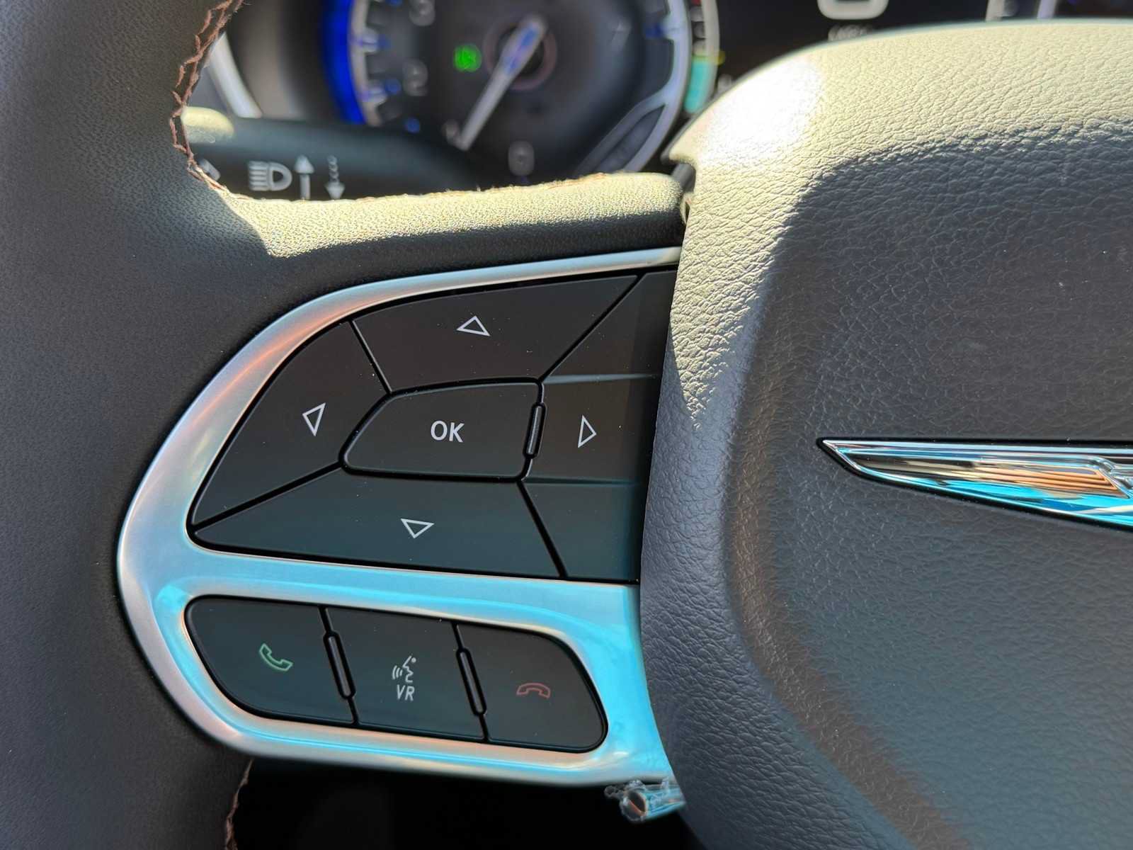New 2026 Chrysler Pacifica Pinnacle AWD/4WD image 16