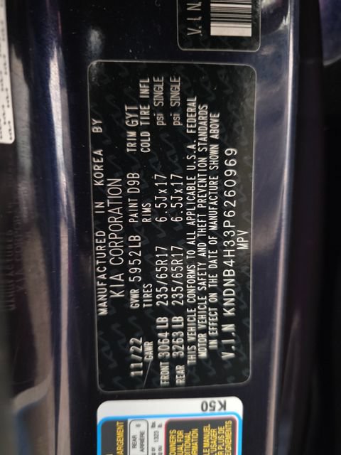 Used 2023 Kia Carnival LX FWD image 27