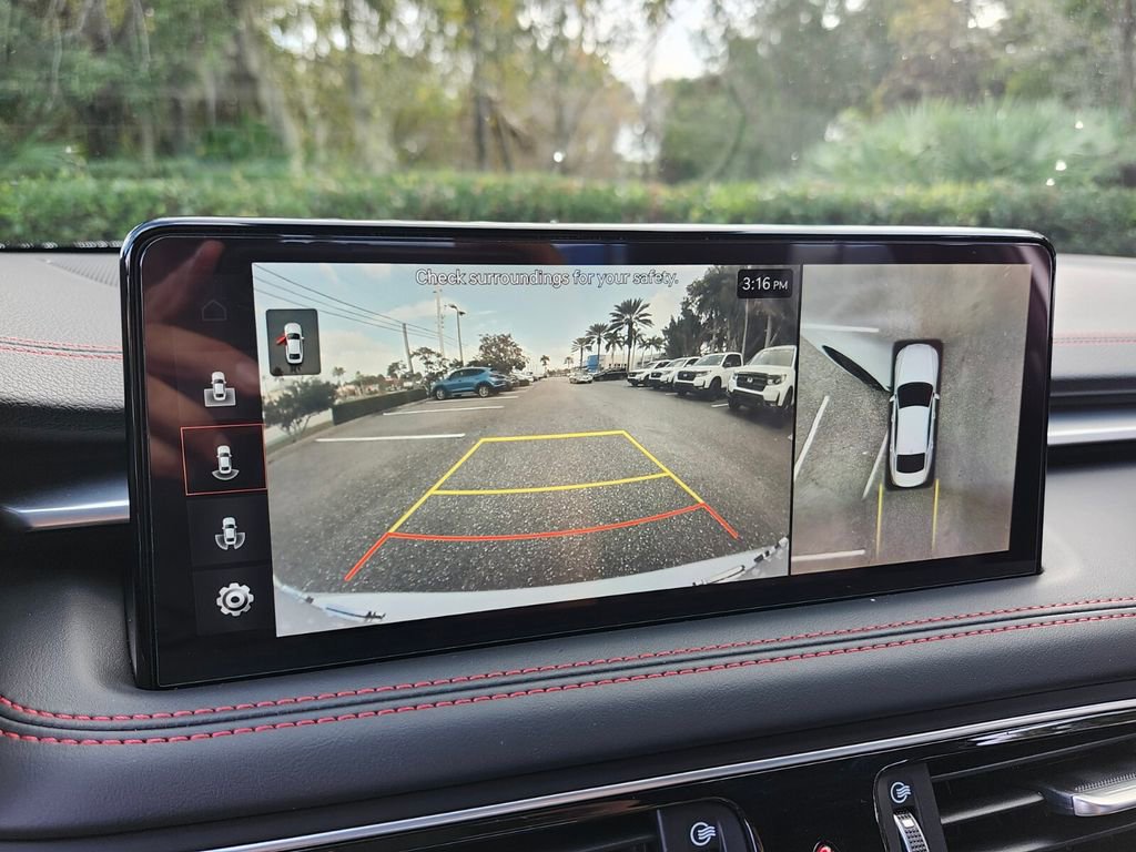 Used 2023 Genesis G70 3.3T w/ Sport Prestige Package image 29