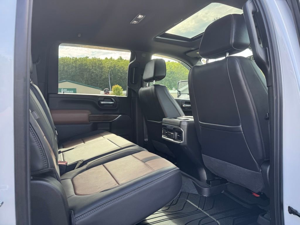 Used 2022 Chevrolet Silverado 2500 High Country w/ Z71 Off-Road Package image 16