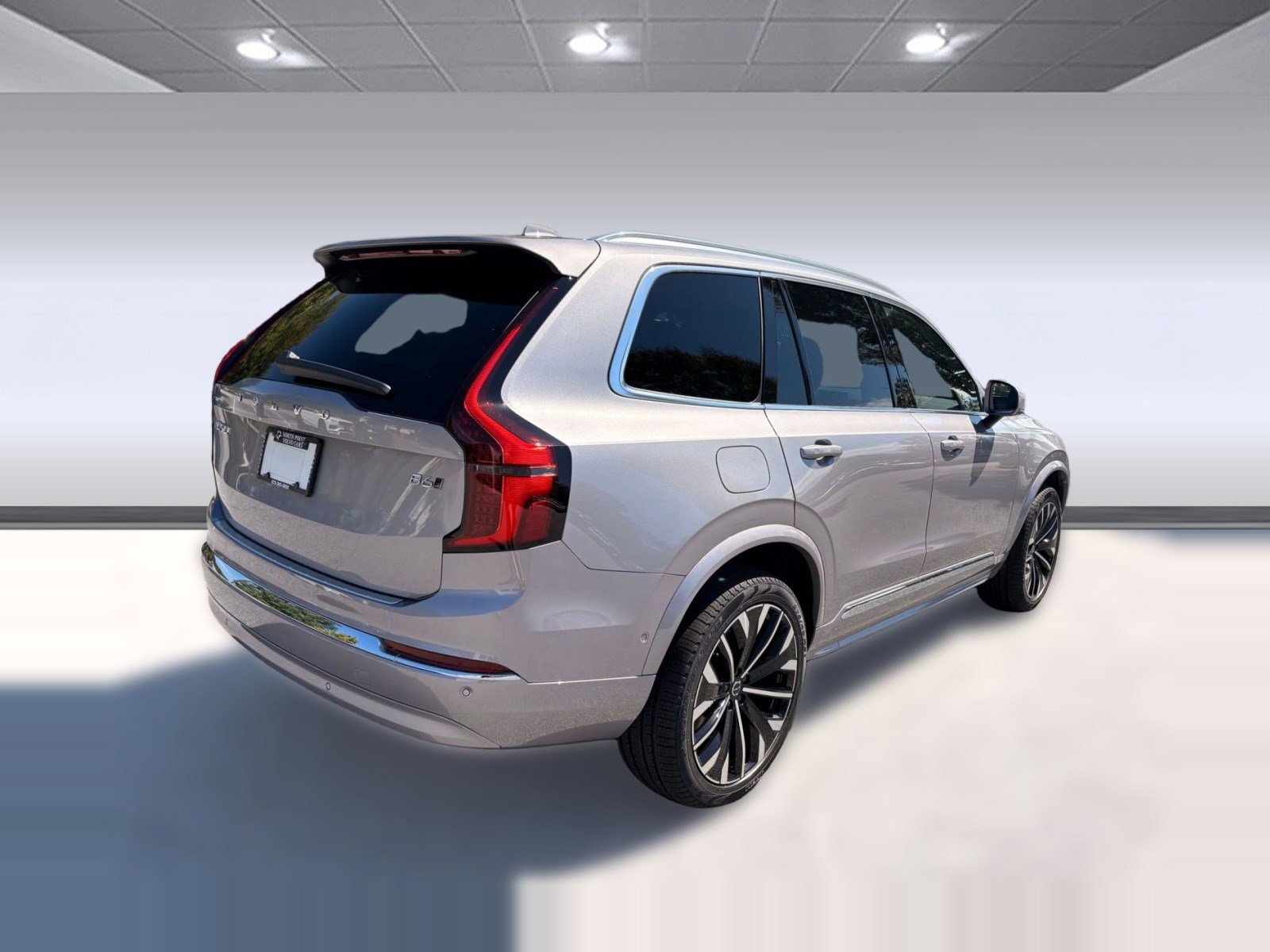 Used 2026 Volvo XC90 B6 Plus w/ Protection Package Premier AWD/4WD image 9