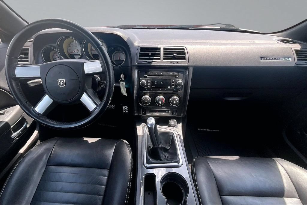 Used 2010 Dodge Challenger R/T RWD image 14