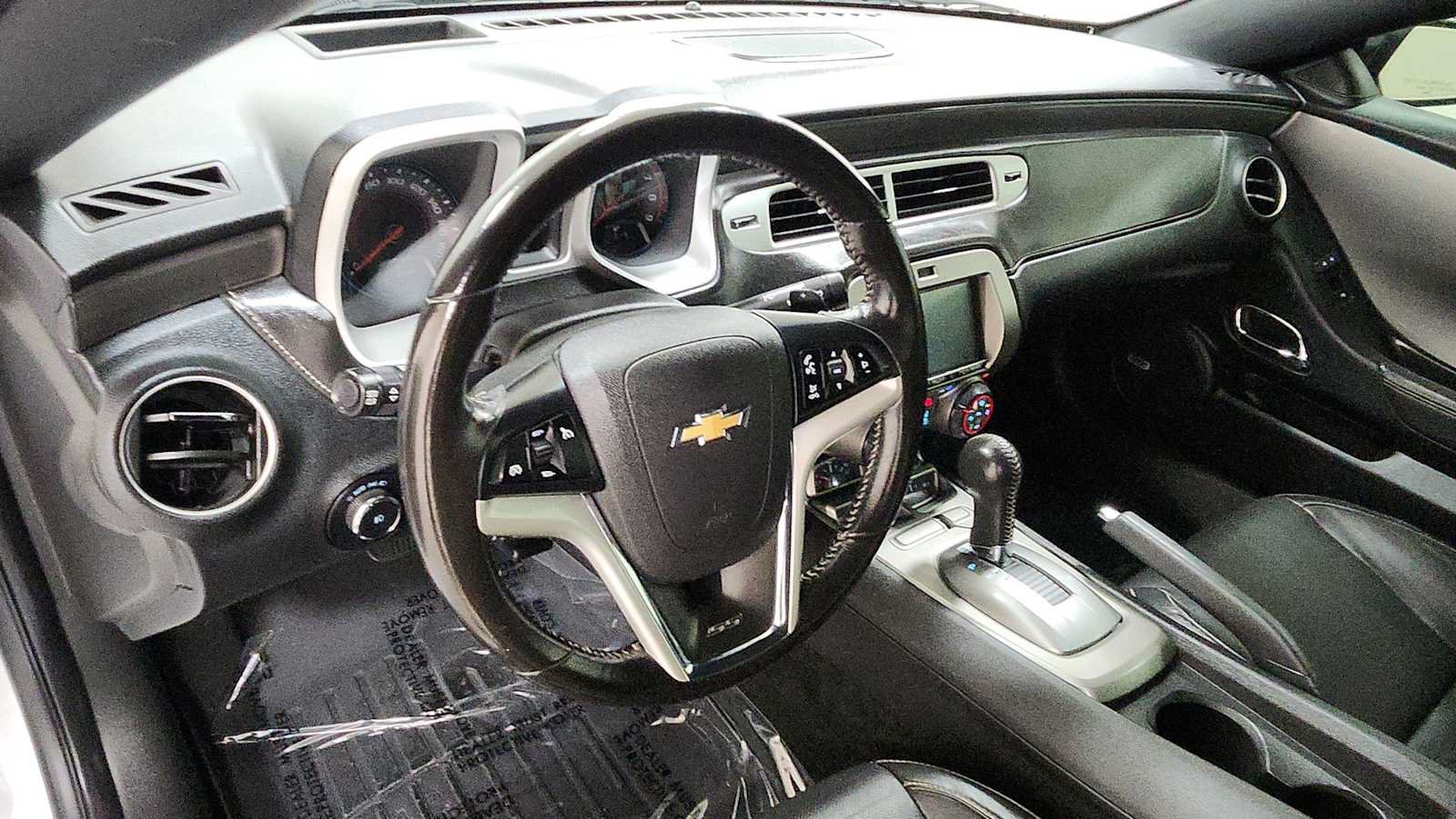 Used 2014 Chevrolet Camaro SS w/ RS Package RWD image 12