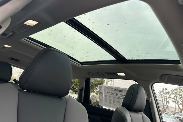 New 2025 Subaru Ascent Onyx Edition image 21