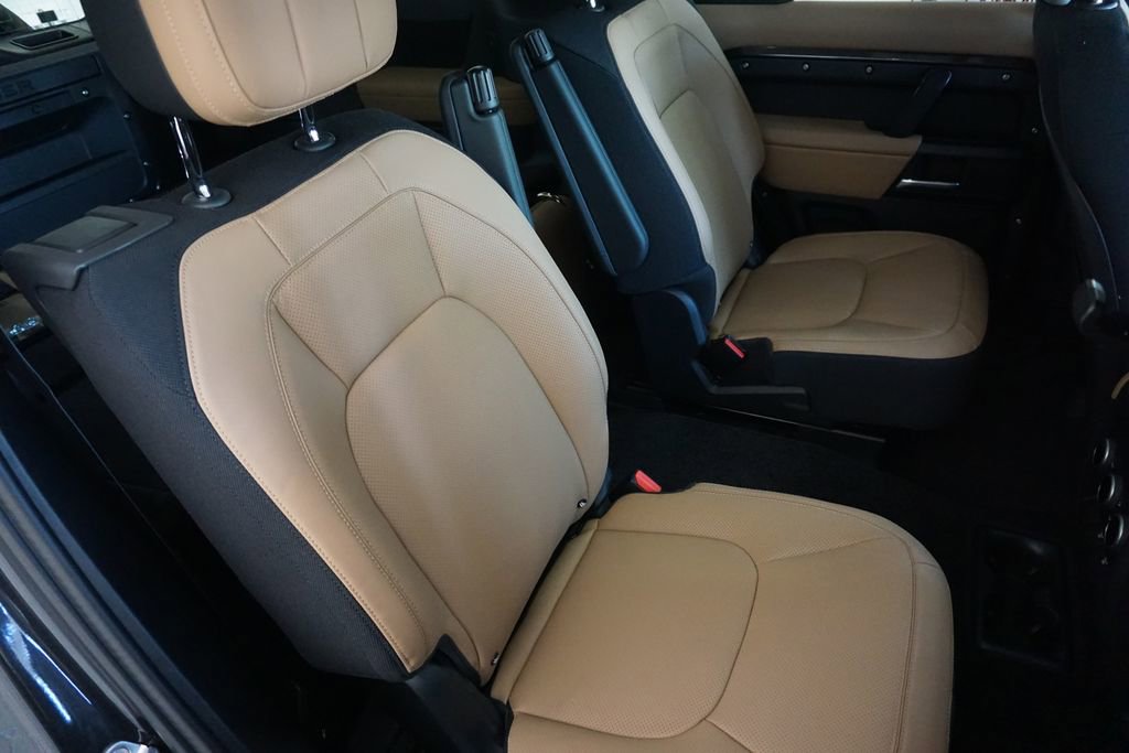 New 2025 Land Rover Defender 130 V8 image 27