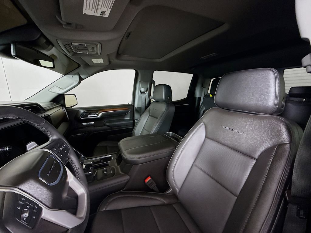 Used 2025 GMC Sierra 1500 Denali image 11