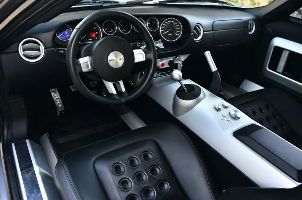 Used 2006 Ford GT RWD image 57