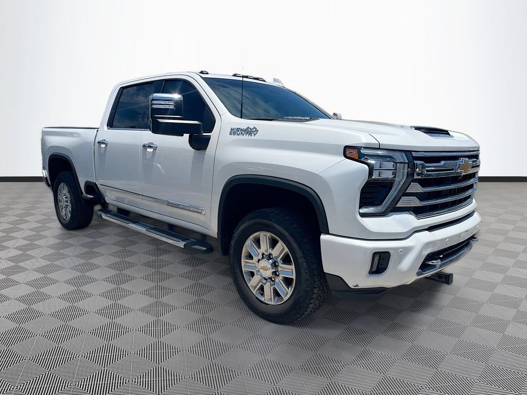 Used 2025 Chevrolet Silverado 3500 High Country w/ High Country Premium Package AWD/4WD image 4