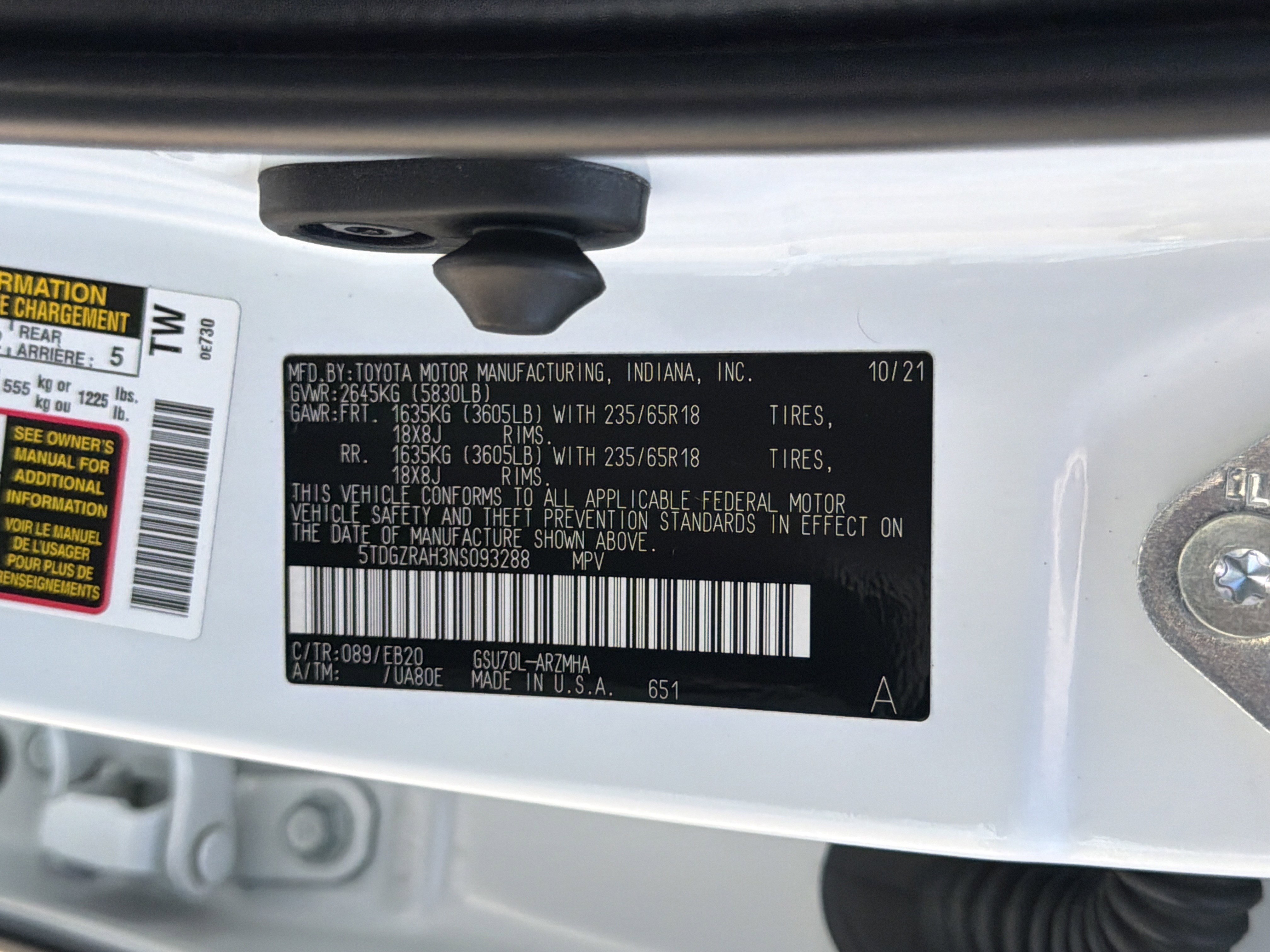 Used 2022 Toyota Highlander XLE FWD image 32