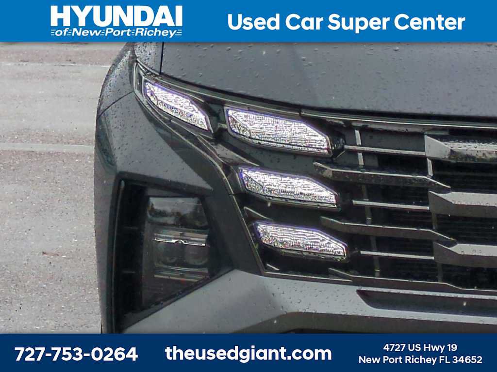 Used 2025 Hyundai Tucson Limited FWD image 9