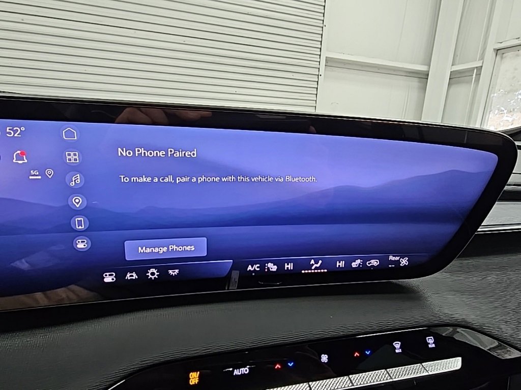 New 2025 Buick Enclave Sport Touring w/ Power Package image 17