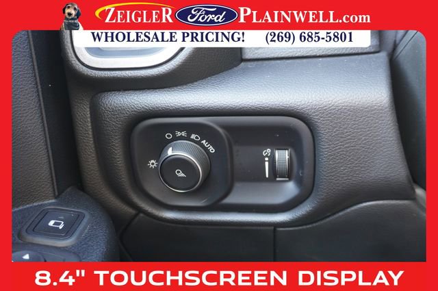 Used 2023 RAM 3500 Tradesman w/ Convenience Group image 28