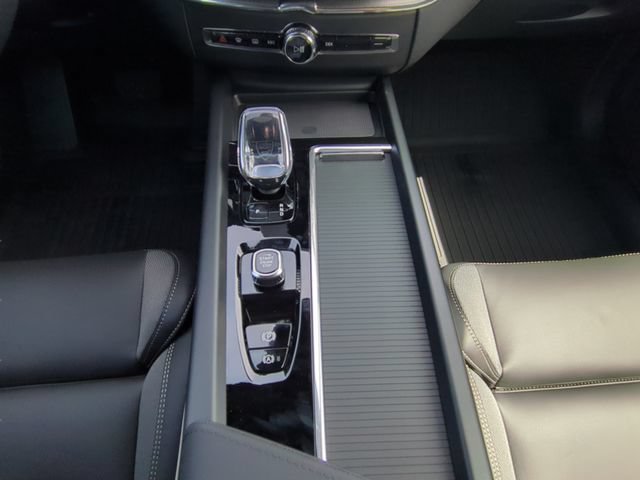 New 2026 Volvo XC60 T8 Polestar AWD/4WD image 14