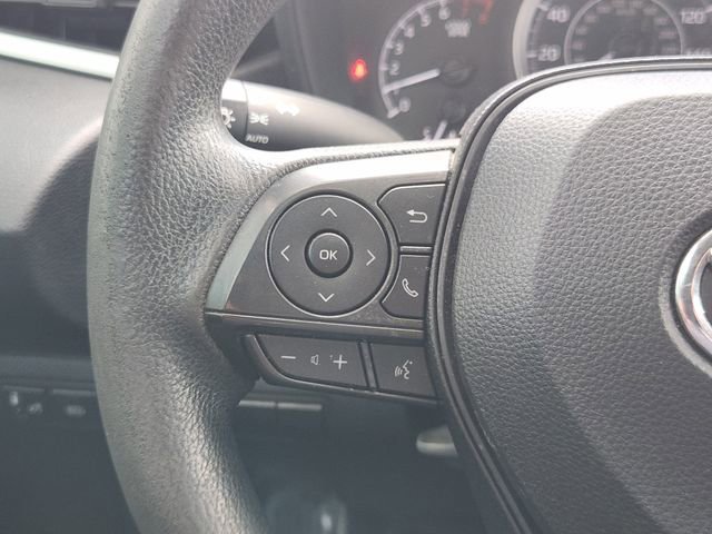 Used 2021 Toyota Corolla LE image 19