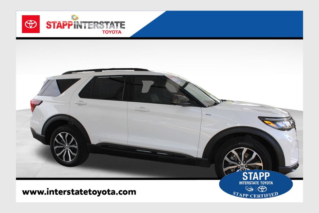 Used 2025 Ford Explorer ST-Line AWD/4WD image 1