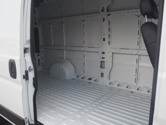 New 2025 RAM ProMaster 3500 w/ Roll-Up Rear Door Package image 7