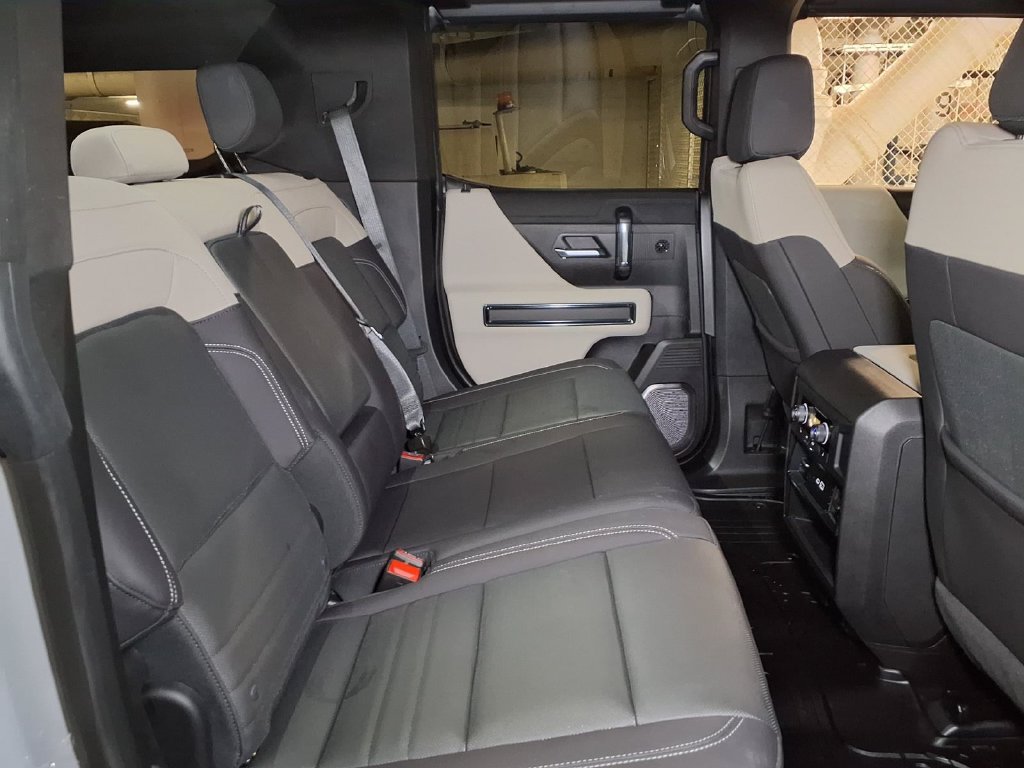 Used 2026 GMC Hummer EV SUV AWD/4WD image 23
