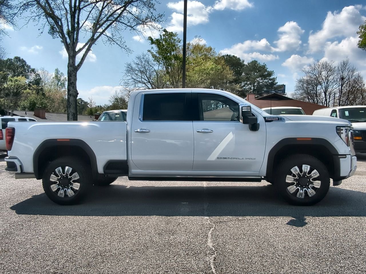 New 2026 GMC Sierra 2500 Denali w/ Denali Reserve Package AWD/4WD image 9