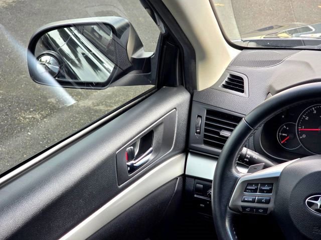 Used 2013 Subaru Legacy 2.5i Premium w/ All-Weather Pkg image 14