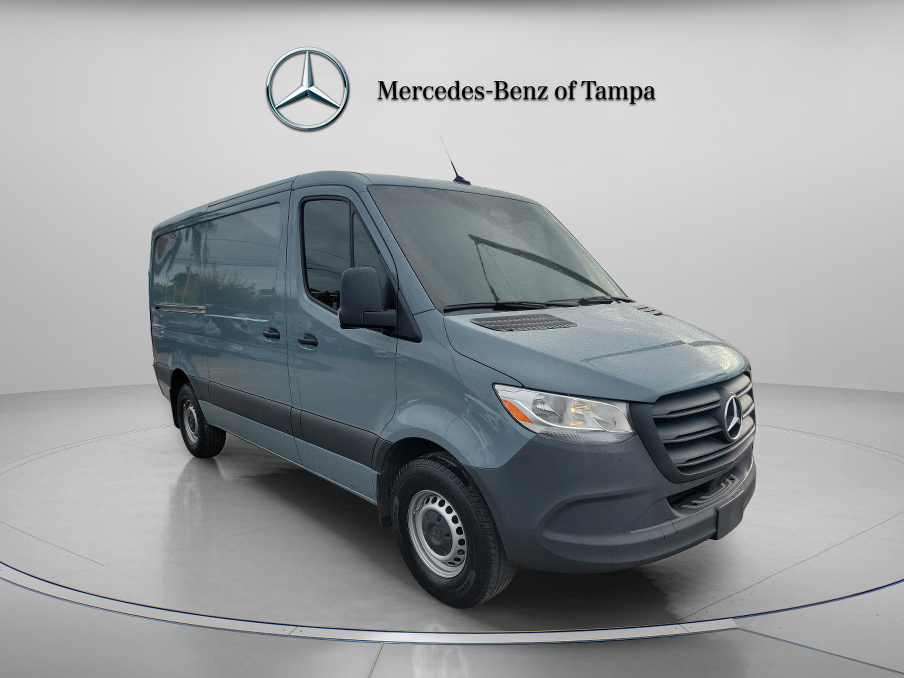 Used 2024 Mercedes-Benz Sprinter 2500 image 4
