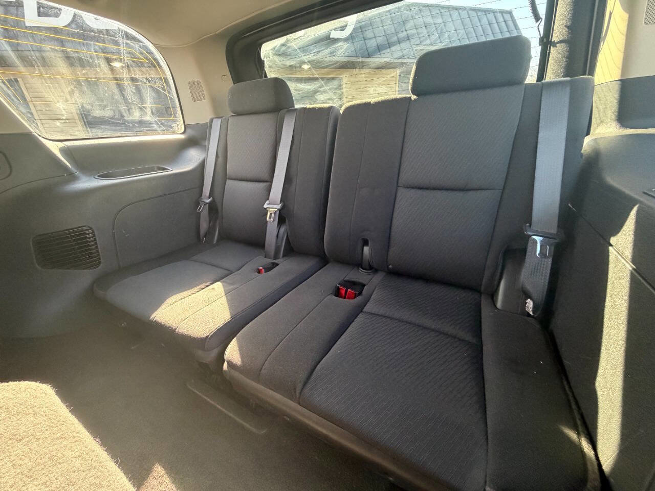 Used 2013 Chevrolet Tahoe LS w/ Convenience Package AWD/4WD image 32