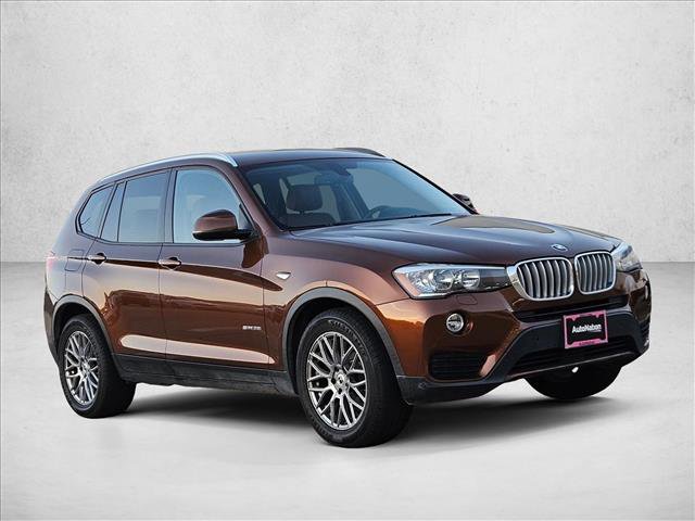 Used 2017 BMW X3 sDrive28i RWD image 3