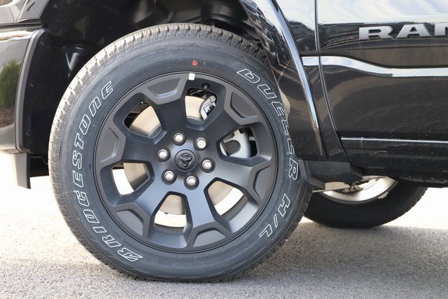 New 2026 RAM 1500 4x4 Crew Cab image 2