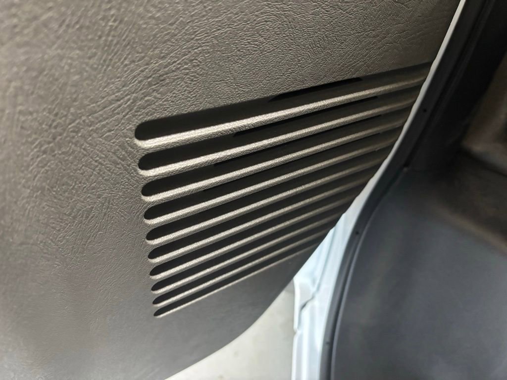 New 2025 Chevrolet Express 2500 Work Van w/ Driver Convenience Package image 24