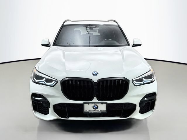 Used 2022 BMW X5 xDrive45e w/ M Sport Package AWD/4WD image 2