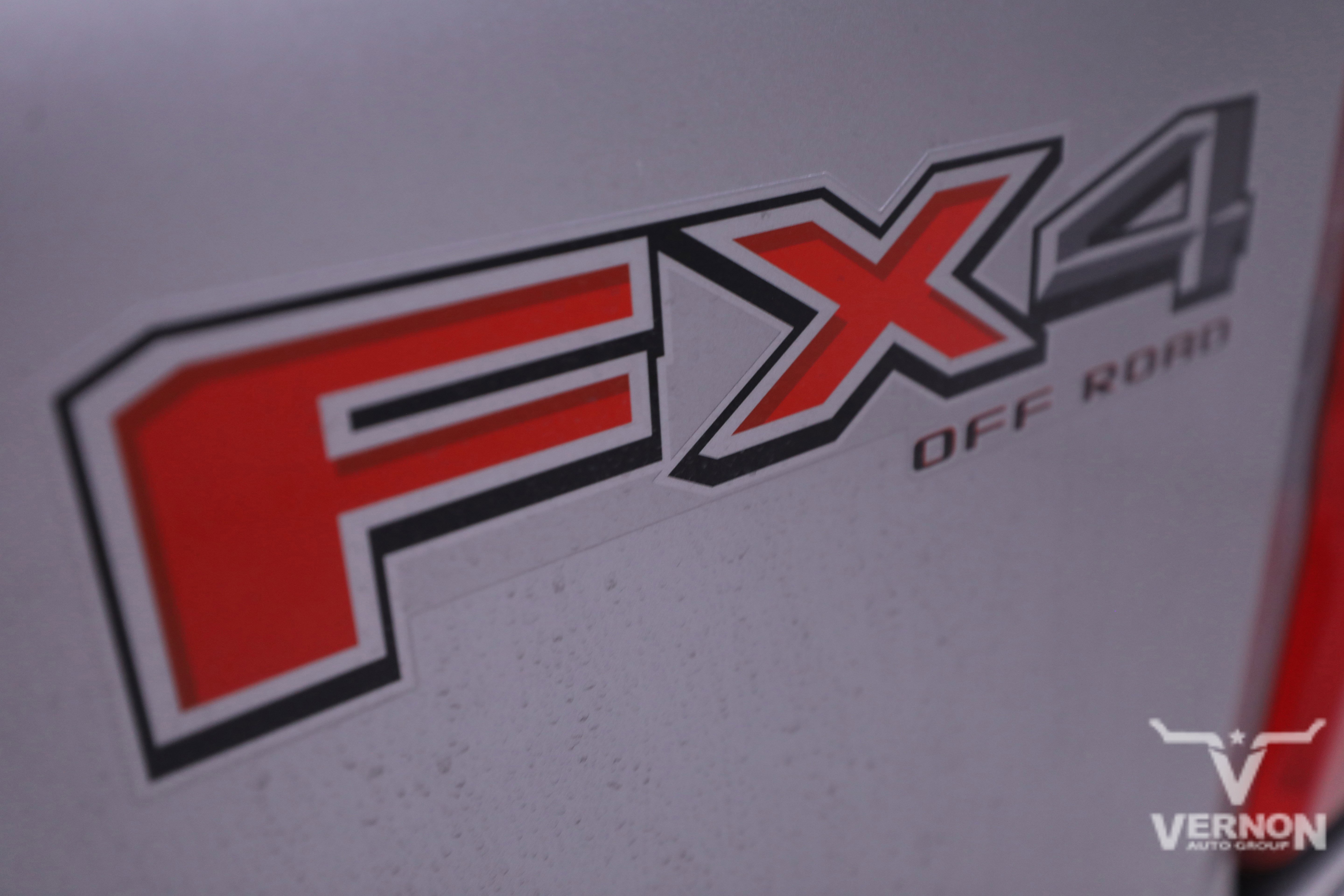 Used 2023 Ford F250 Lariat w/ Chrome Package image 12