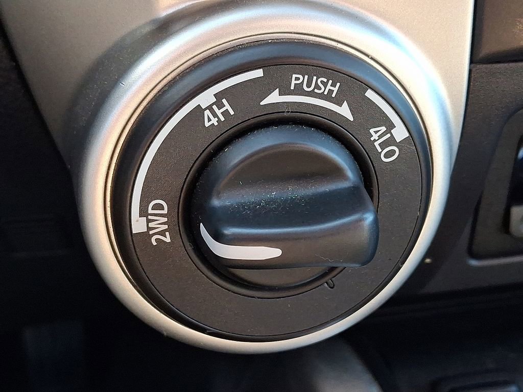Certified 2023 Nissan Titan SV w/ SV Convenience Package image 25