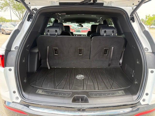 Used 2024 Buick Enclave Essence w/ Sport Touring Edition AWD/4WD image 17