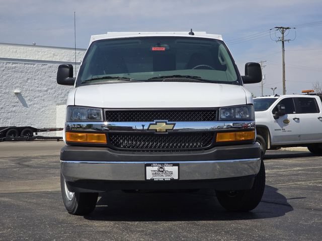 New 2026 Chevrolet Express 3500 w/ Power Convenience Package RWD image 9