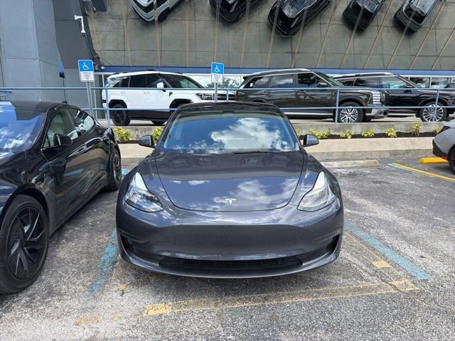 Used 2023 Tesla Model 3 Standard Range RWD image 2