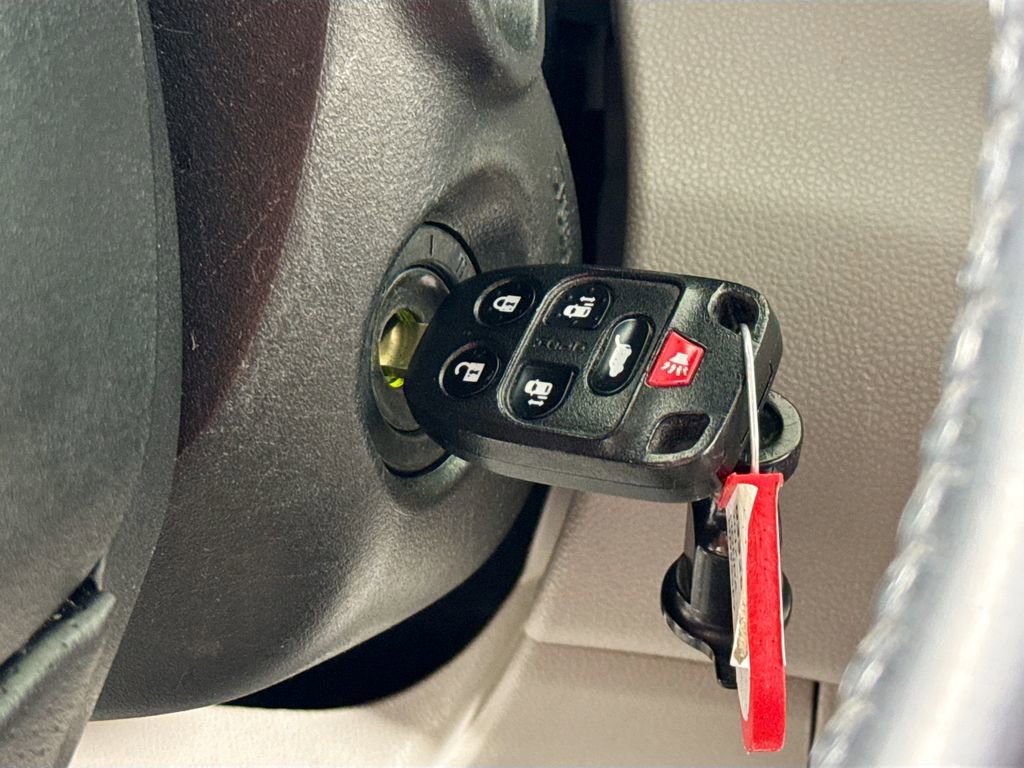 Used 2012 Honda Odyssey Touring image 16