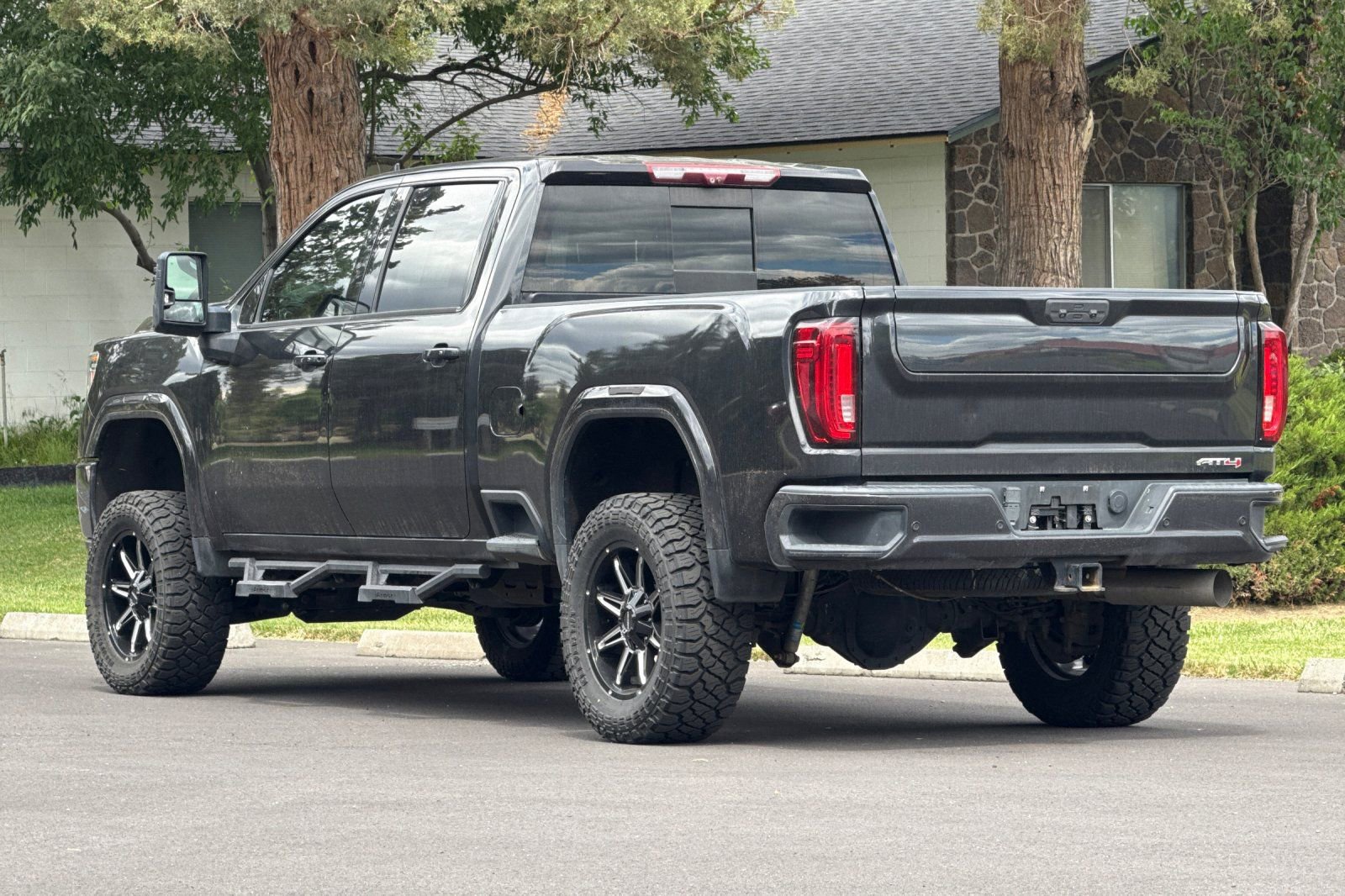 Used 2020 GMC Sierra 2500 AT4 w/ AT4 Premium Package AWD/4WD image 6