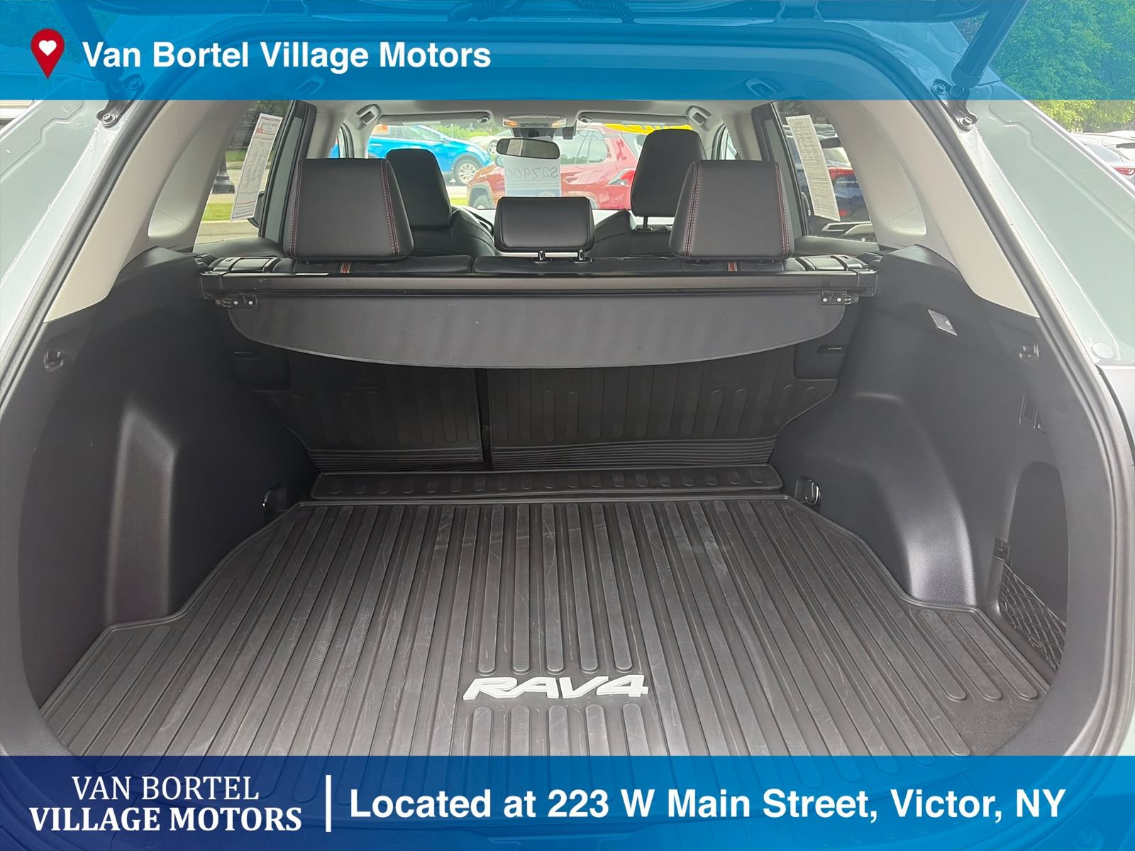 Used 2019 Toyota RAV4 Adventure w/ Cold Weather Package AWD/4WD image 35
