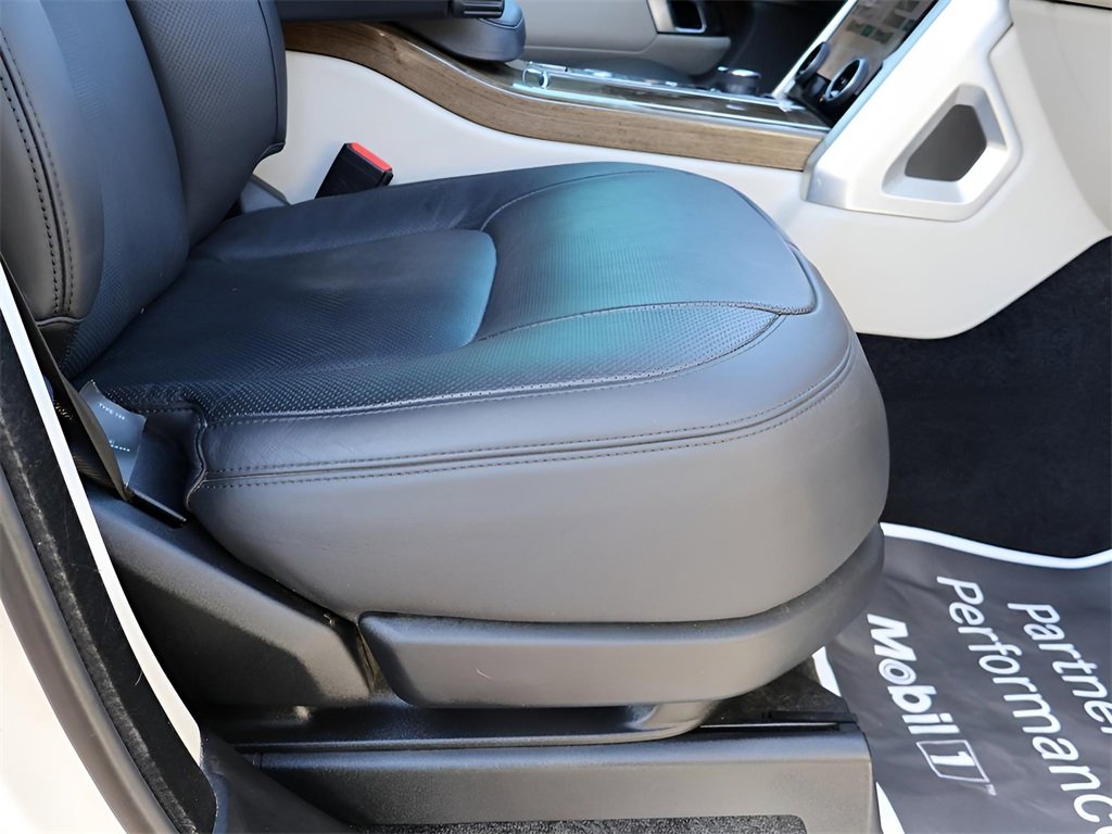 Used 2018 Land Rover Range Rover Supercharged image 11